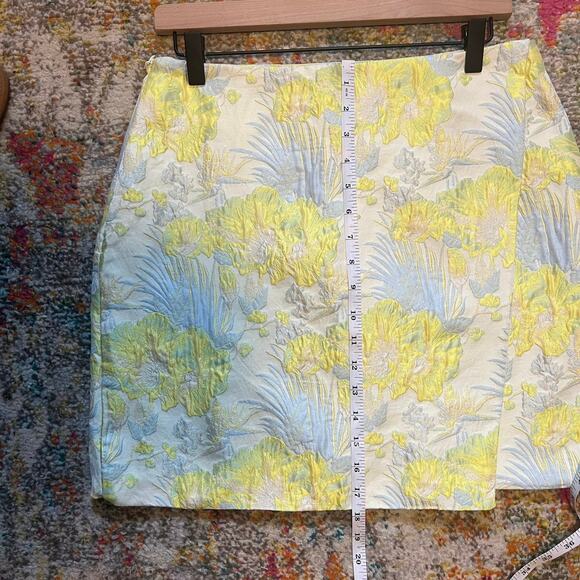 On Twelfth Yellow Floral Jacquard Mini Skirt - Picture 9 of 9
